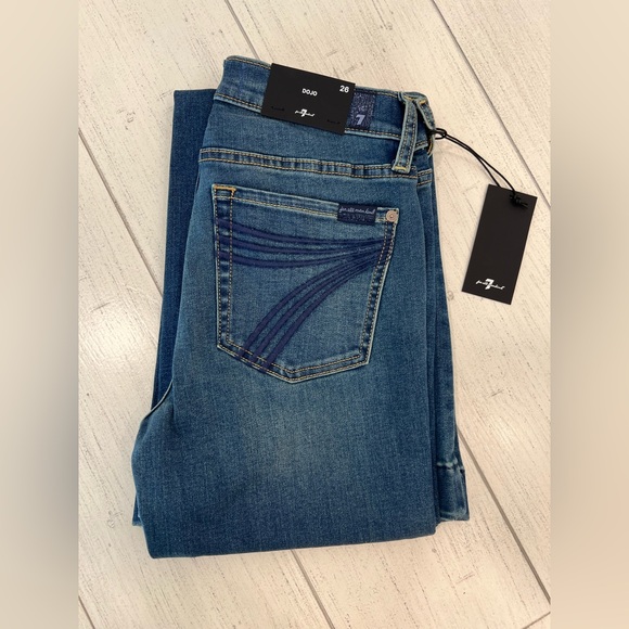 7 For All Mankind Dojo Original Jeans Women Flare Leg Trousers Size 26 NWT 7FAMK - Picture 1 of 9
